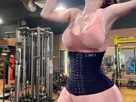 ‘Cô Trang siêu 3 vòng’ là ai mà khiến cộng đồng mạng ‘dậy sóng’ đến như vậy?